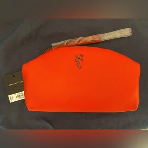 Simply Vera Vera Wang- NWT wristlet